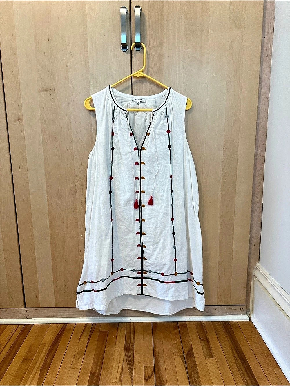 Madewell Embroidered Dress in White Size Medium